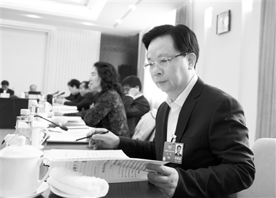 委員劉昕建議：重視發展環保型塑化劑