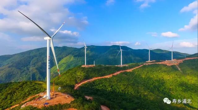 好一個龐然大物！欽州這個風電站建成這樣啦！