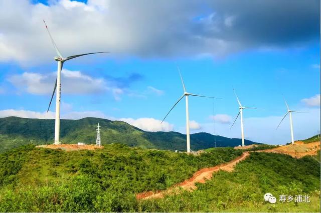 好一個龐然大物！欽州這個風電站建成這樣啦！