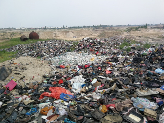 石家莊、定州大沙河驚現3公里“垃圾帶”